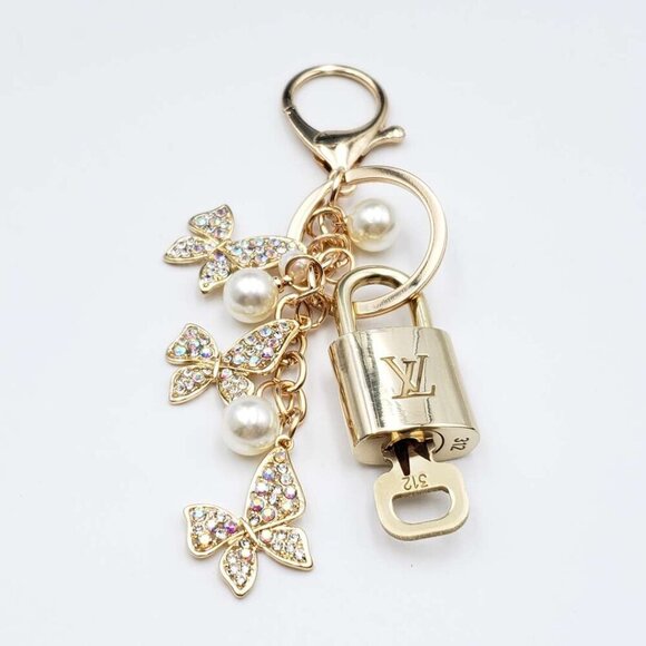 100% Auth Louis Vuitton Lock & Key with unbranded Bagcharm, Keycharm, Keychain - Picture 5 of 5